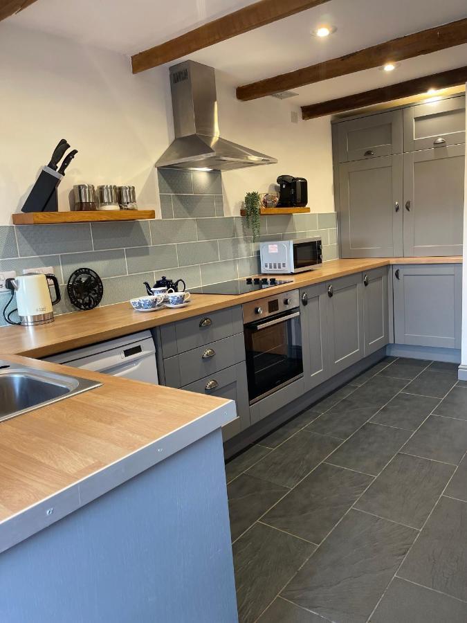 Cilhendre Holiday Cottages - The Dairy スウォンジー エクステリア 写真