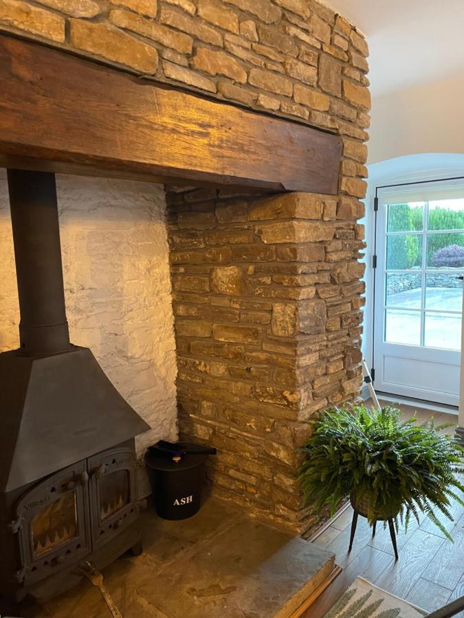 Cilhendre Holiday Cottages - The Dairy スウォンジー エクステリア 写真