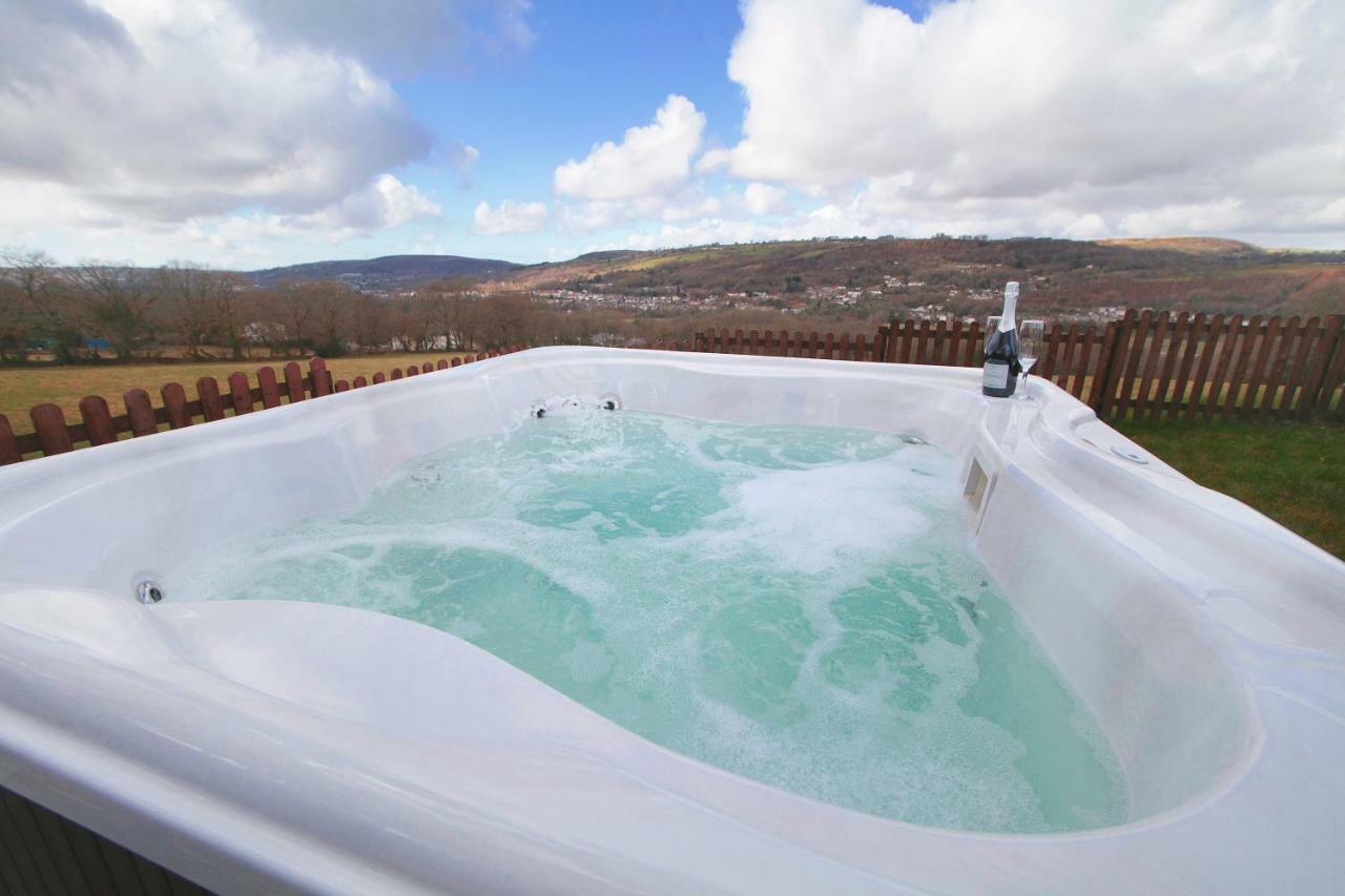 Cilhendre Holiday Cottages - The Dairy スウォンジー エクステリア 写真